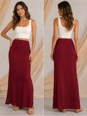 Inmod Los Angeles Burgundy Crinkle Maxi Skirt Size Small NWT